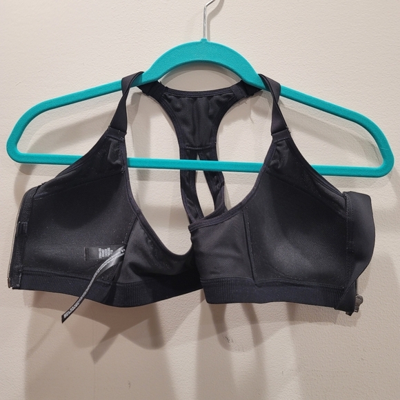 Victoria's Secret Black Lightweight Max Front-Closure Sports Bra - Sz 34A US - Picture 4 of 7